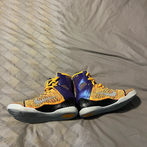 Nike Kobe 9 Elite Team (Showtime) - Picture 5 of 6